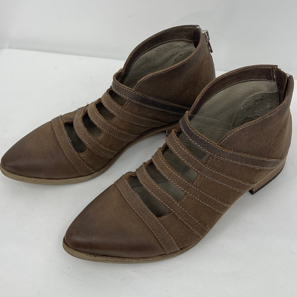 FREE PEOPLE EMMA Brown Leather Strappy BOOTIE SIZE 38 ZIPPER IN BACK - Picture 2 of 11
